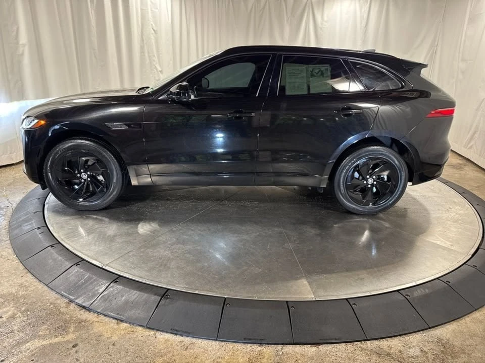 2025 Jaguar F-Pace - Image 3 of 20
