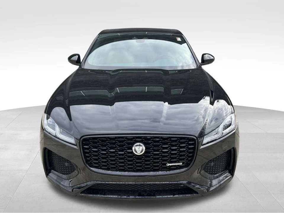 2025 Jaguar F-Pace - Image 4 of 12