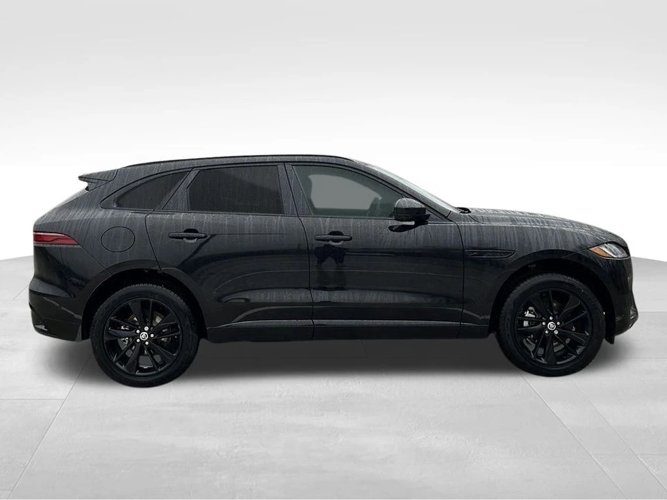 2025 Jaguar F-Pace - Image 8 of 12