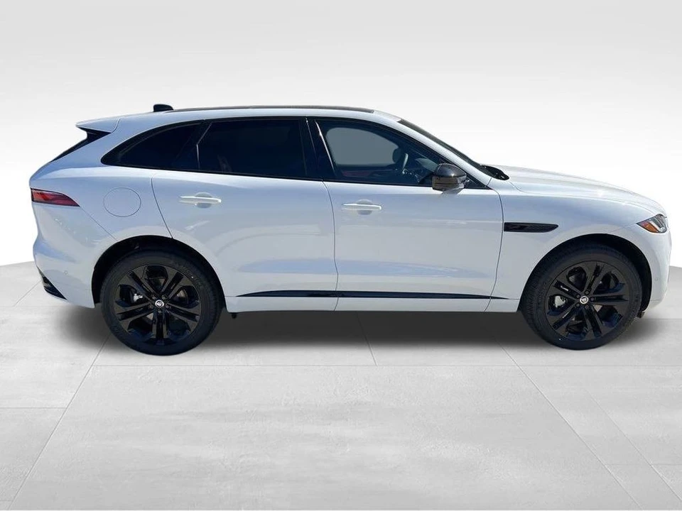 2025 Jaguar F-Pace - Image 5 of 12