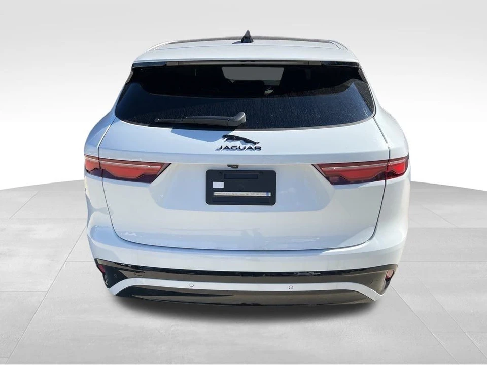 2025 Jaguar F-Pace - Image 7 of 12