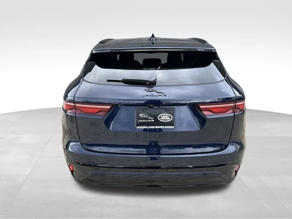 2025 Jaguar F-Pace - Image 8 of 12