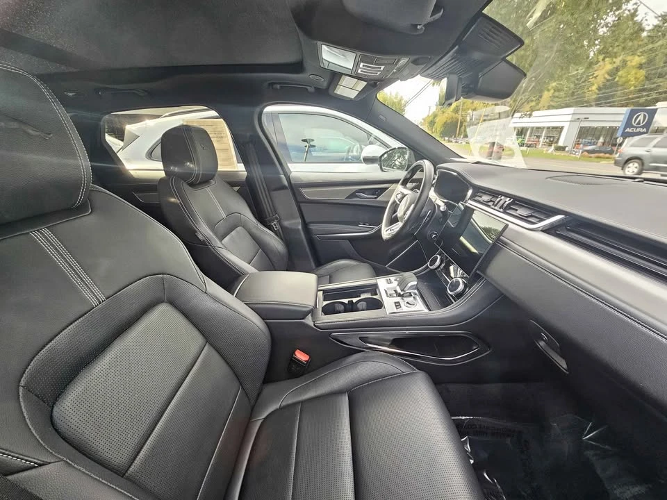 2025 Jaguar F-Pace - Image 11 of 12