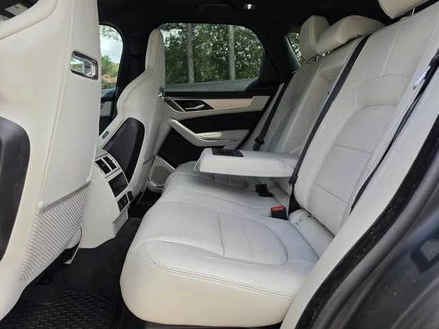 2025 Jaguar F-Pace - Image 5 of 7