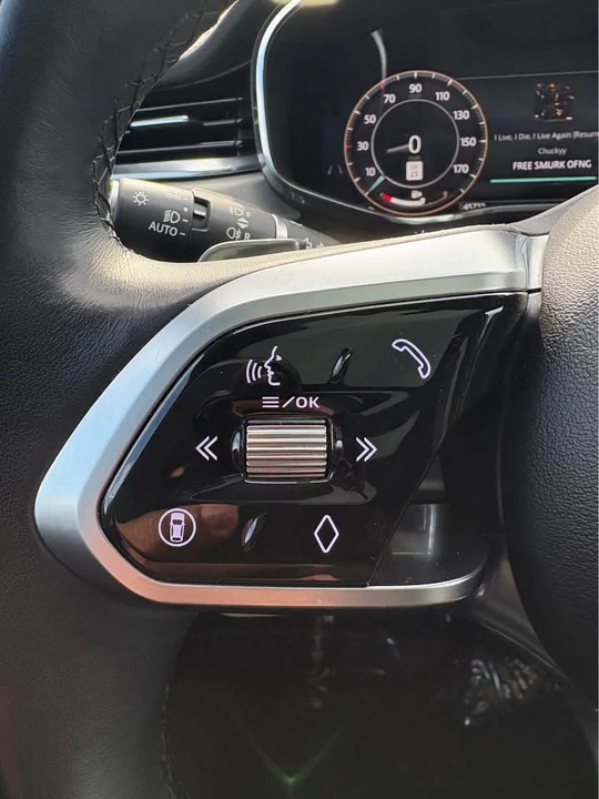 2025 Jaguar F-Pace - Image 11 of 20