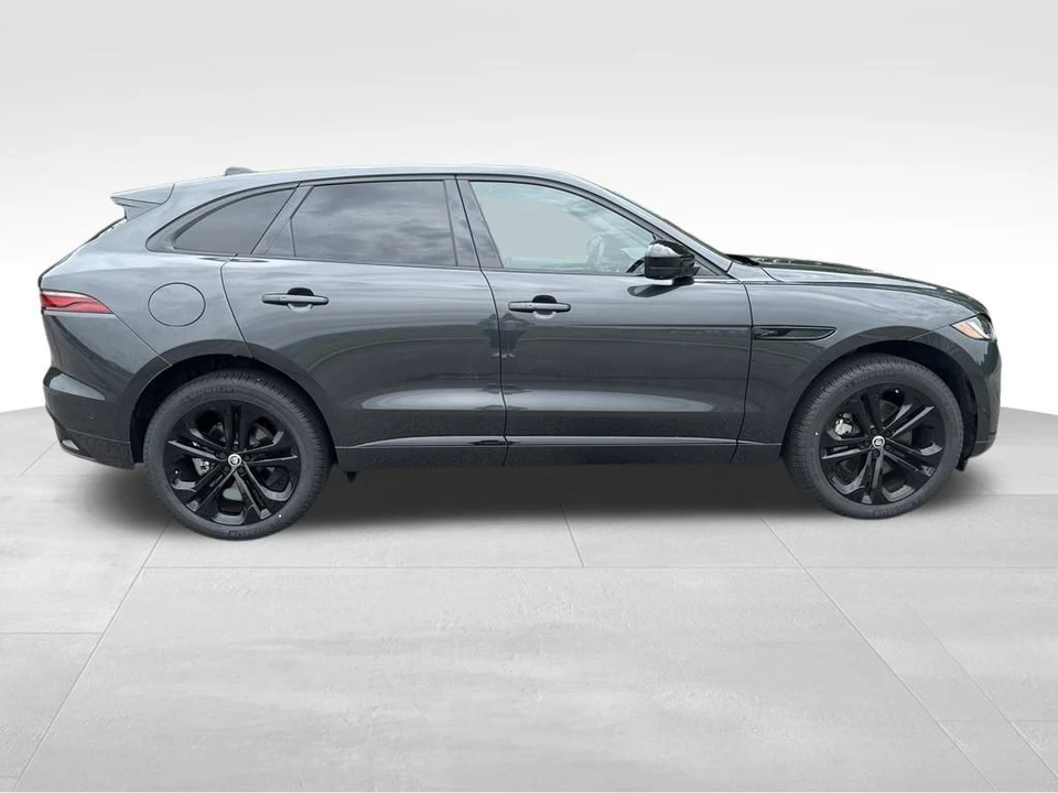 2025 Jaguar F-Pace - Image 6 of 12