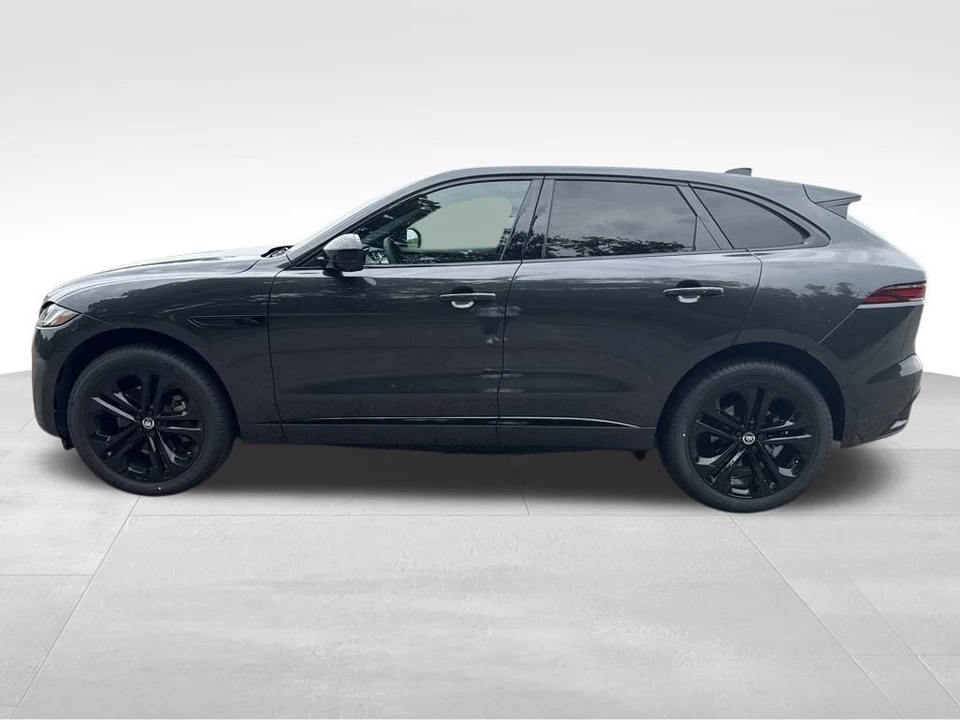 2025 Jaguar F-Pace - Image 2 of 12