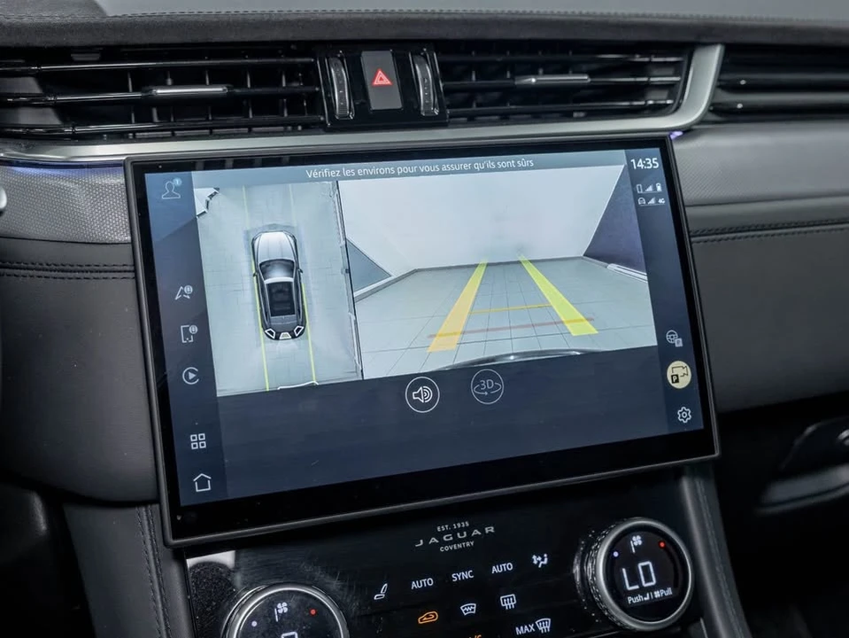 2025 Jaguar F-Pace SVR - Image 19 of 20