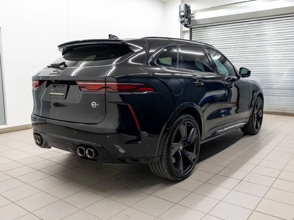 2025 Jaguar F-Pace SVR - Image 10 of 20
