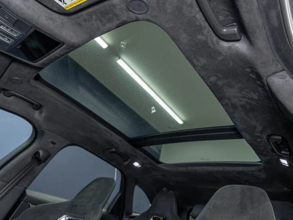 2025 Jaguar F-Pace SVR - Image 5 of 20