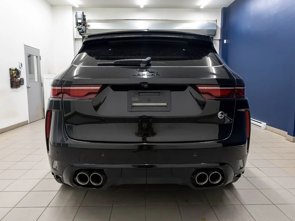 2025 Jaguar F-Pace SVR - Image 9 of 20
