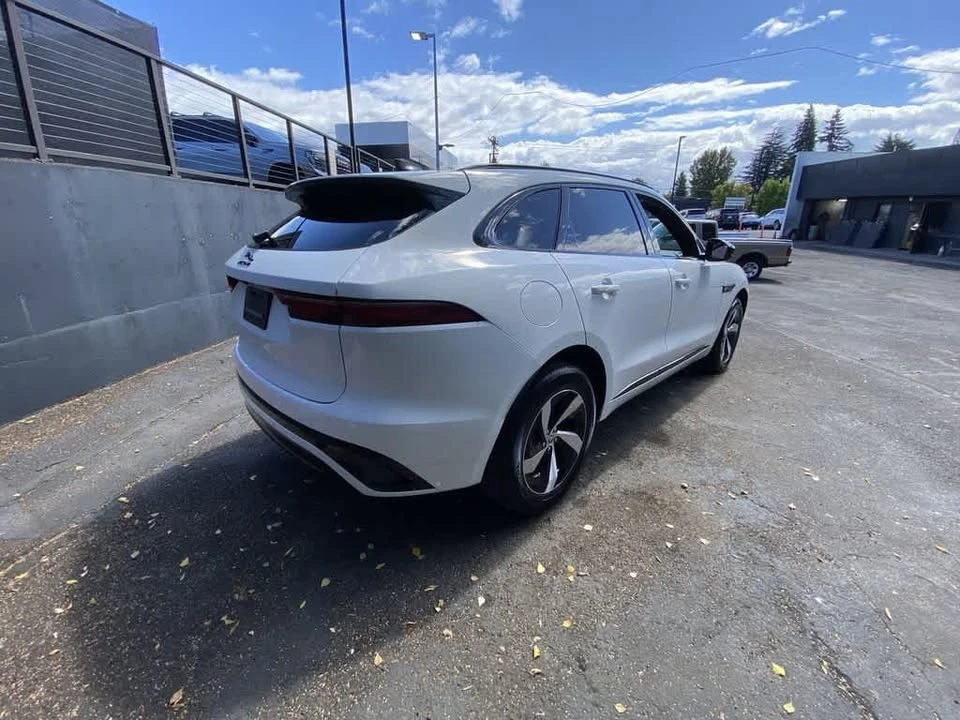 2025 Jaguar F-Pace - Image 6 of 19