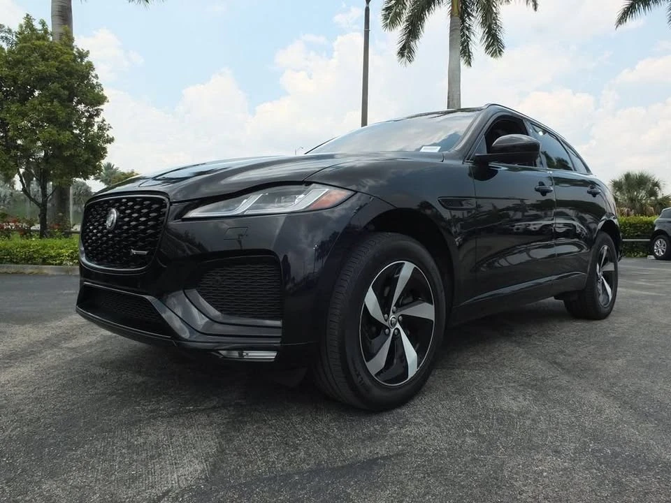 2025 Jaguar F-Pace - Image 16 of 20
