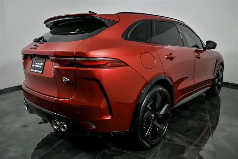 2025 Jaguar F-Pace SVR - Image 10 of 21