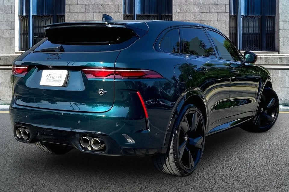 2025 Jaguar F-Pace SVR - Image 12 of 20