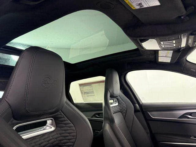 2025 Jaguar F-Pace SVR - Image 9 of 14
