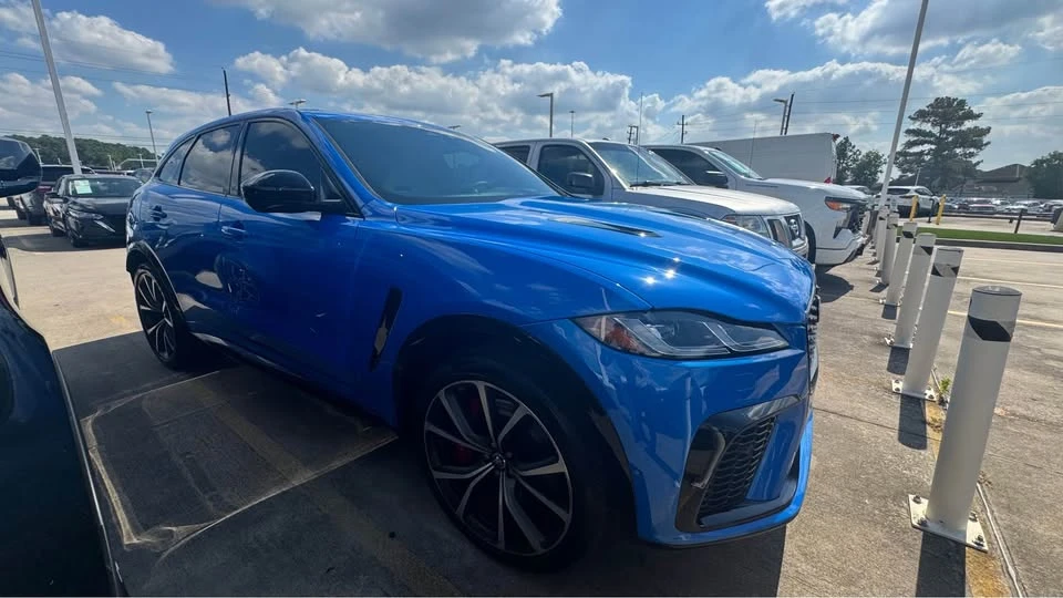 2025 Jaguar F-Pace SVR - Image 4 of 14
