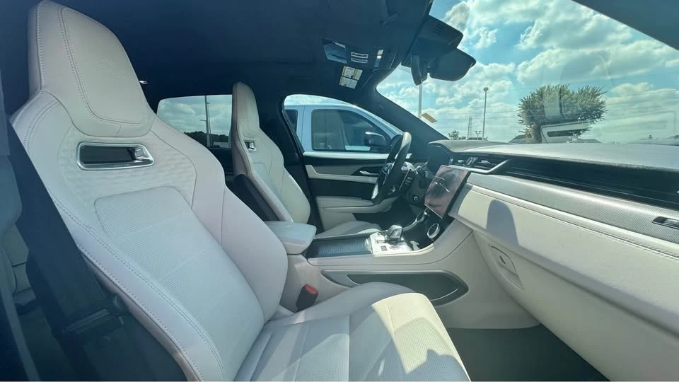 2025 Jaguar F-Pace SVR - Image 6 of 14
