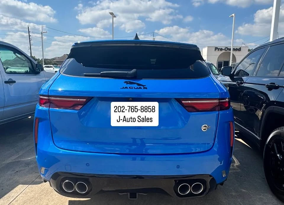 2025 Jaguar F-Pace SVR - Image 10 of 14