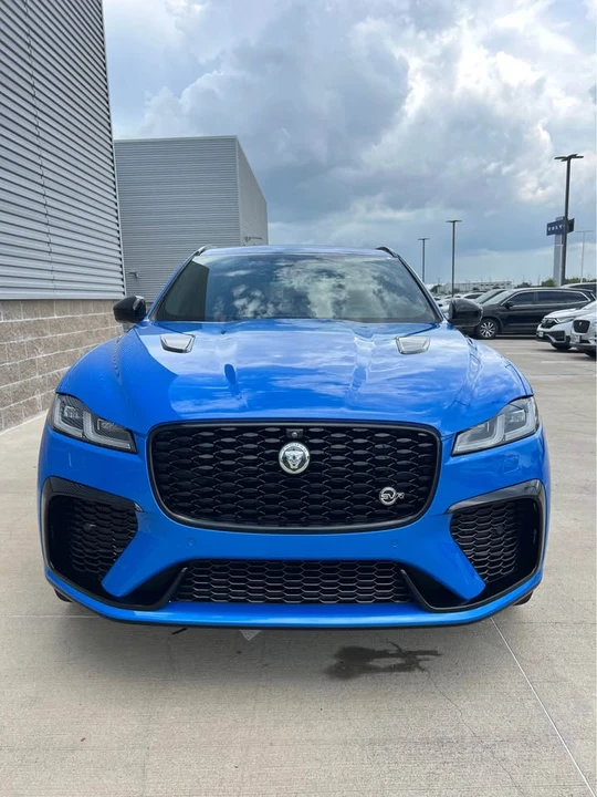 2025 Jaguar F-Pace SVR - Image 2 of 18