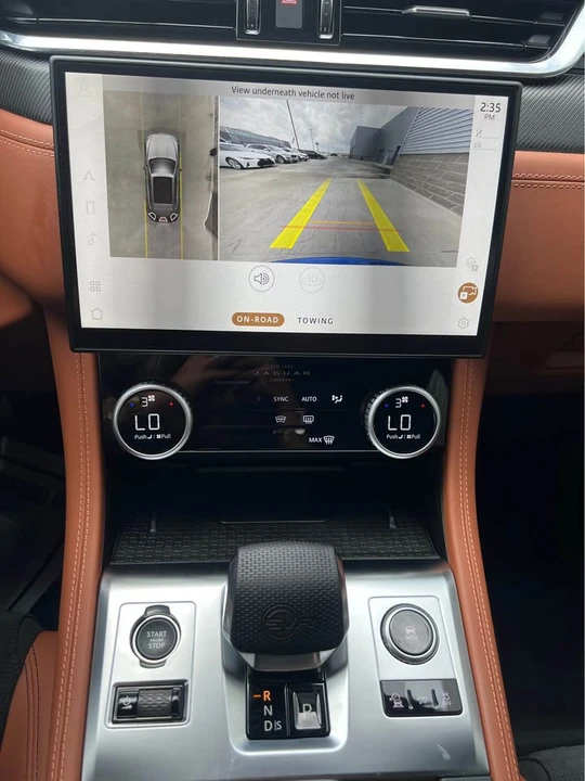 2025 Jaguar F-Pace SVR - Image 14 of 18