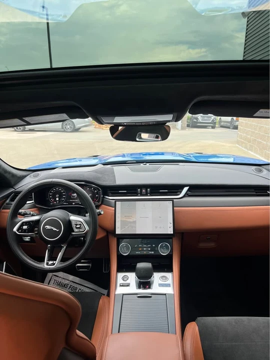 2025 Jaguar F-Pace SVR - Image 10 of 18