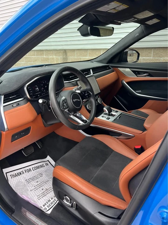 2025 Jaguar F-Pace SVR - Image 8 of 18