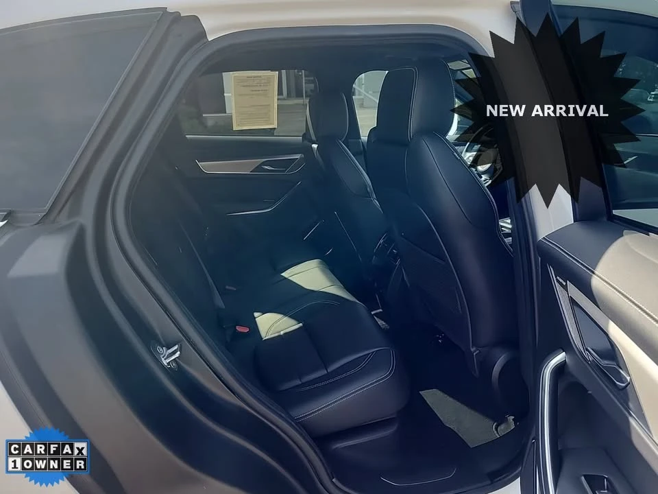 2025 Jaguar F-Pace - Image 9 of 12