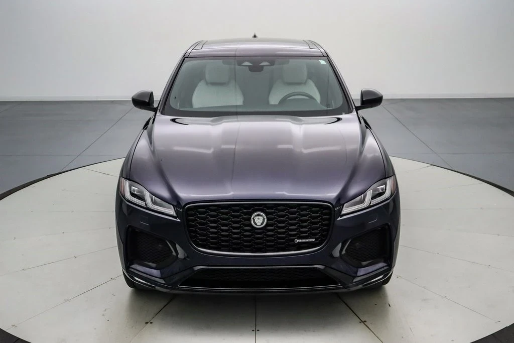 2025 Jaguar F-Pace - Image 10 of 21