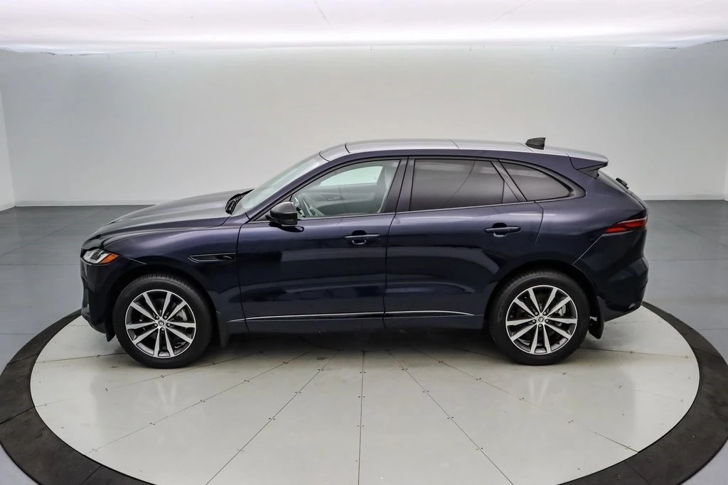2025 Jaguar F-Pace - Image 8 of 21