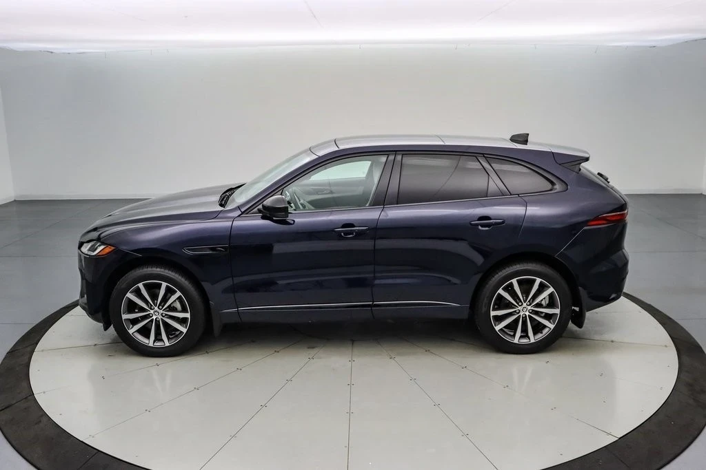 2025 Jaguar F-Pace - Image 8 of 21