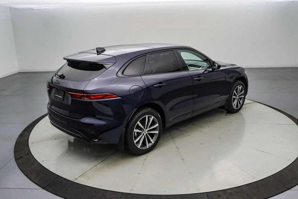 2025 Jaguar F-Pace - Image 5 of 21