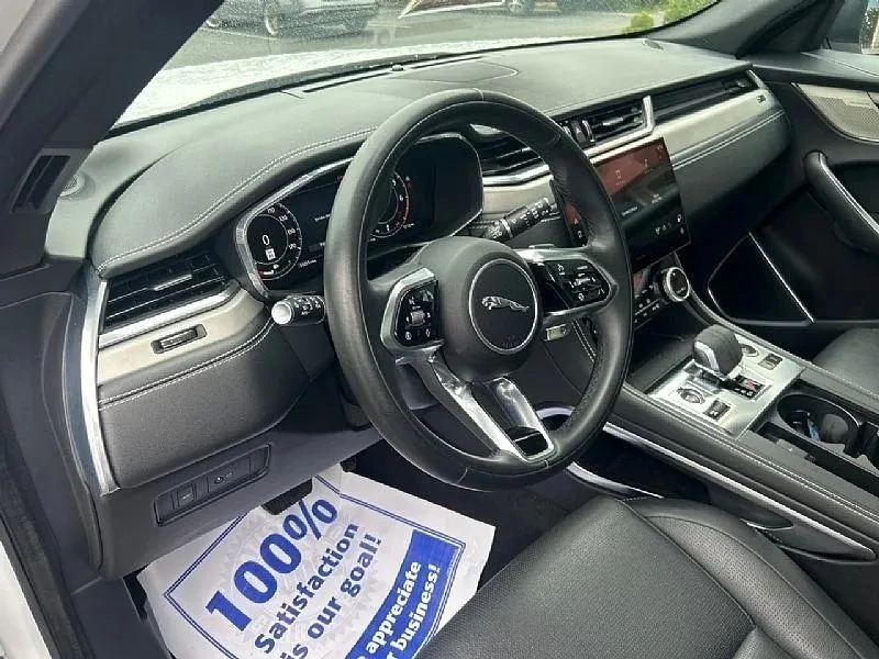 2025 Jaguar F-Pace - Image 6 of 12