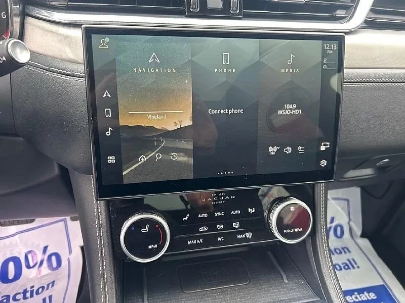2025 Jaguar F-Pace - Image 9 of 12