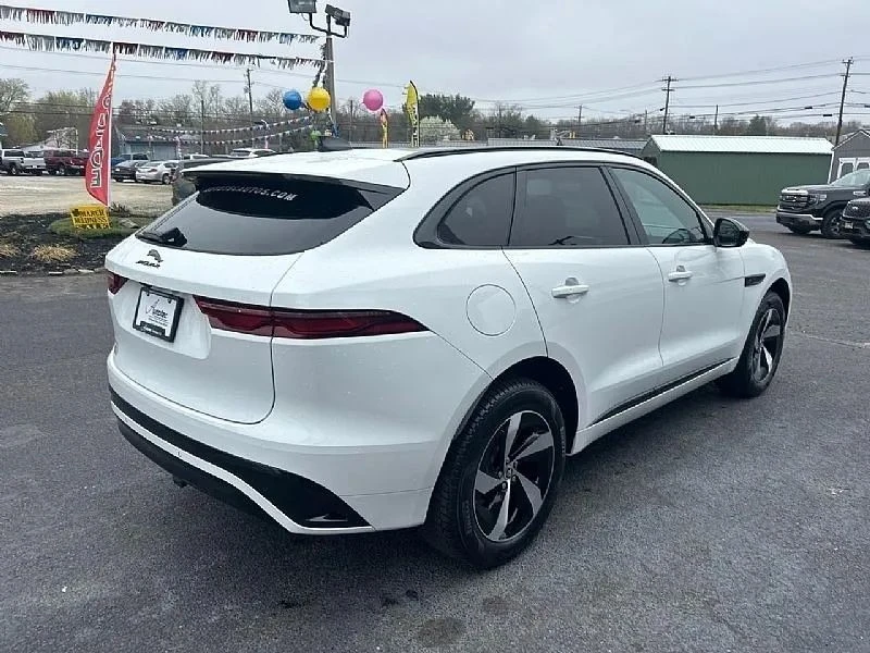 2025 Jaguar F-Pace - Image 3 of 12