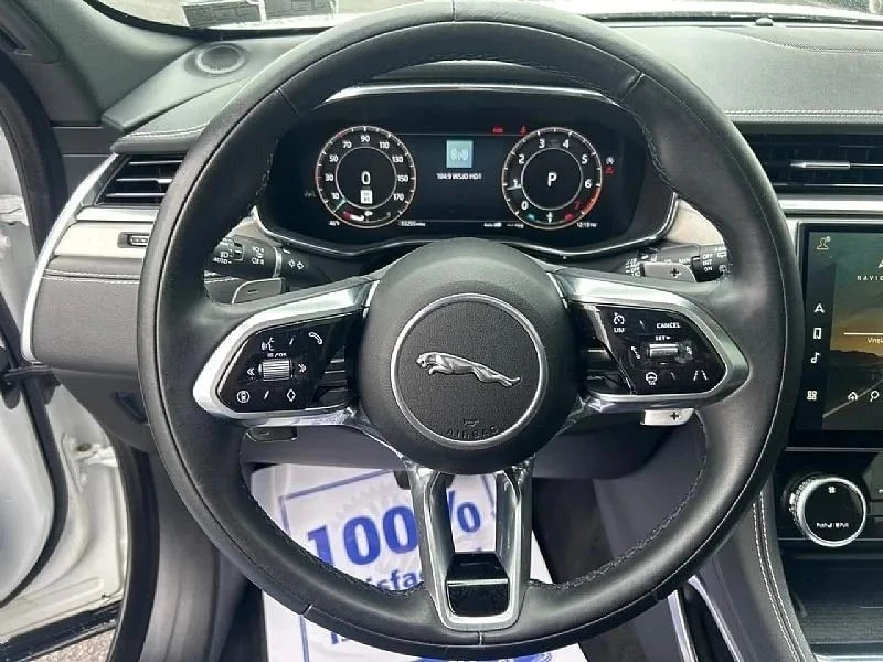 2025 Jaguar F-Pace - Image 7 of 12