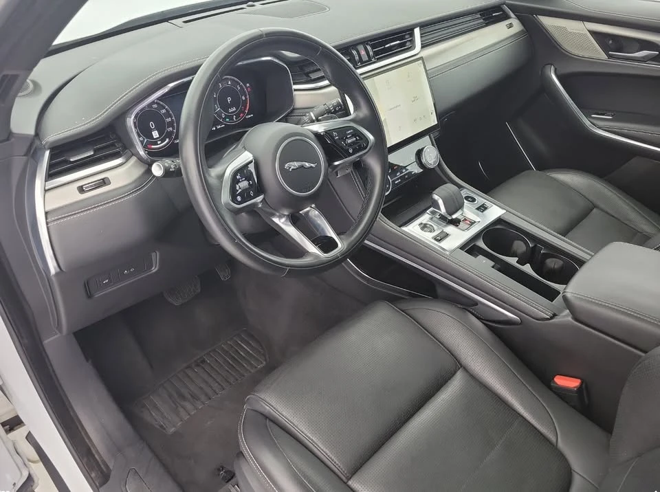 2025 Jaguar F-Pace - Image 12 of 16