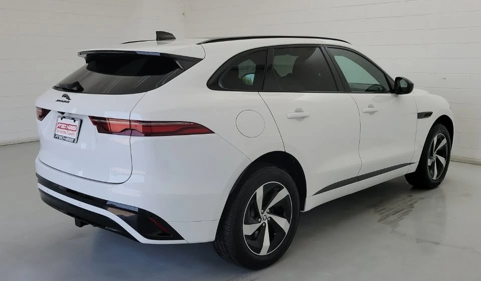 2025 Jaguar F-Pace - Image 3 of 16