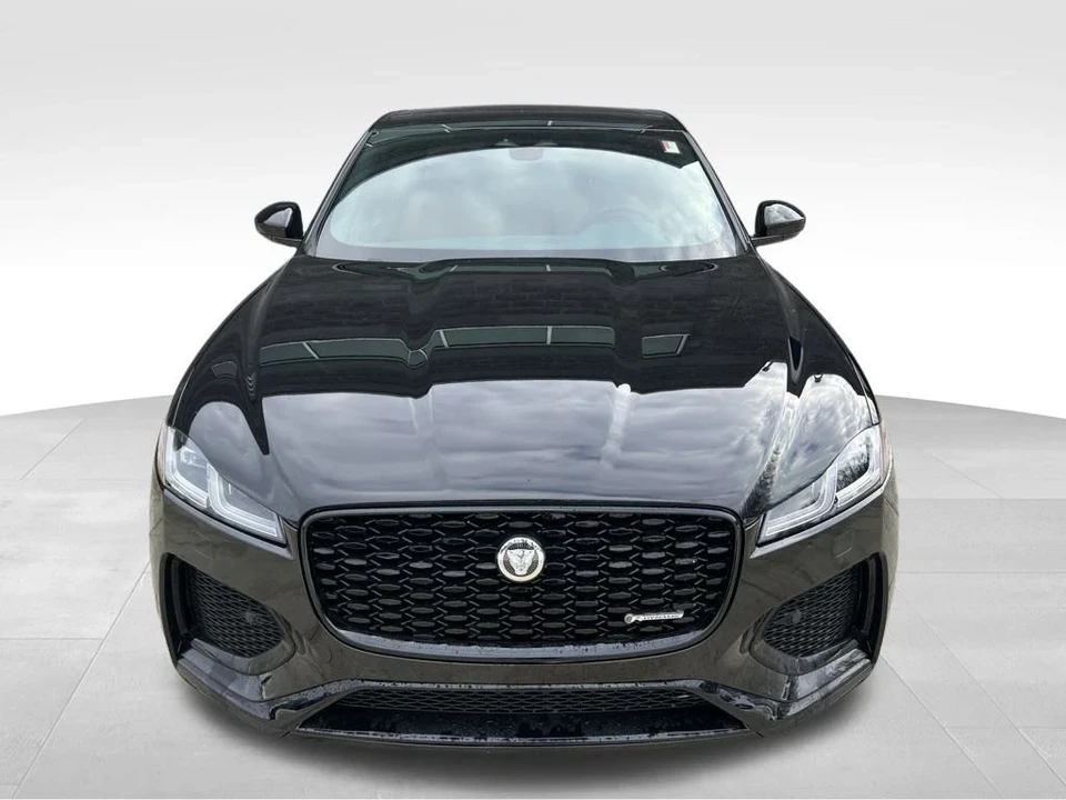 2025 Jaguar F-Pace - Image 4 of 12
