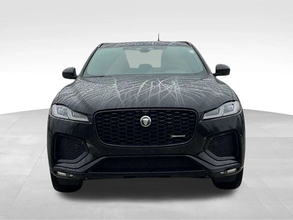 2025 Jaguar F-Pace - Image 2 of 12
