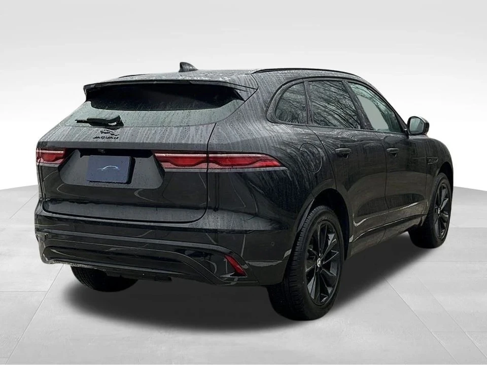2025 Jaguar F-Pace - Image 11 of 12