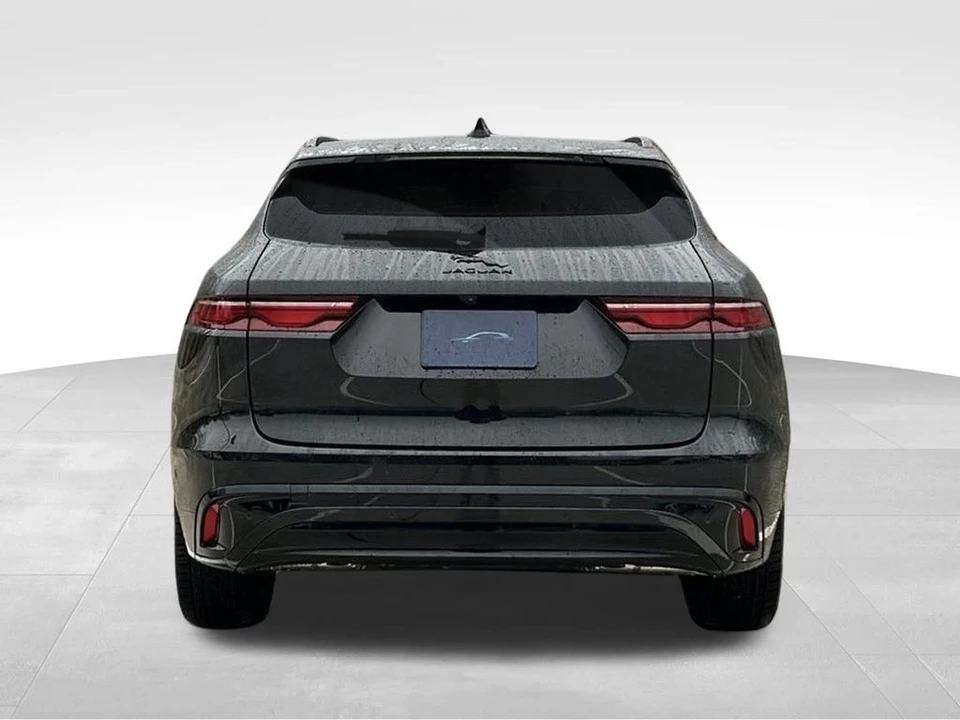 2025 Jaguar F-Pace - Image 7 of 12