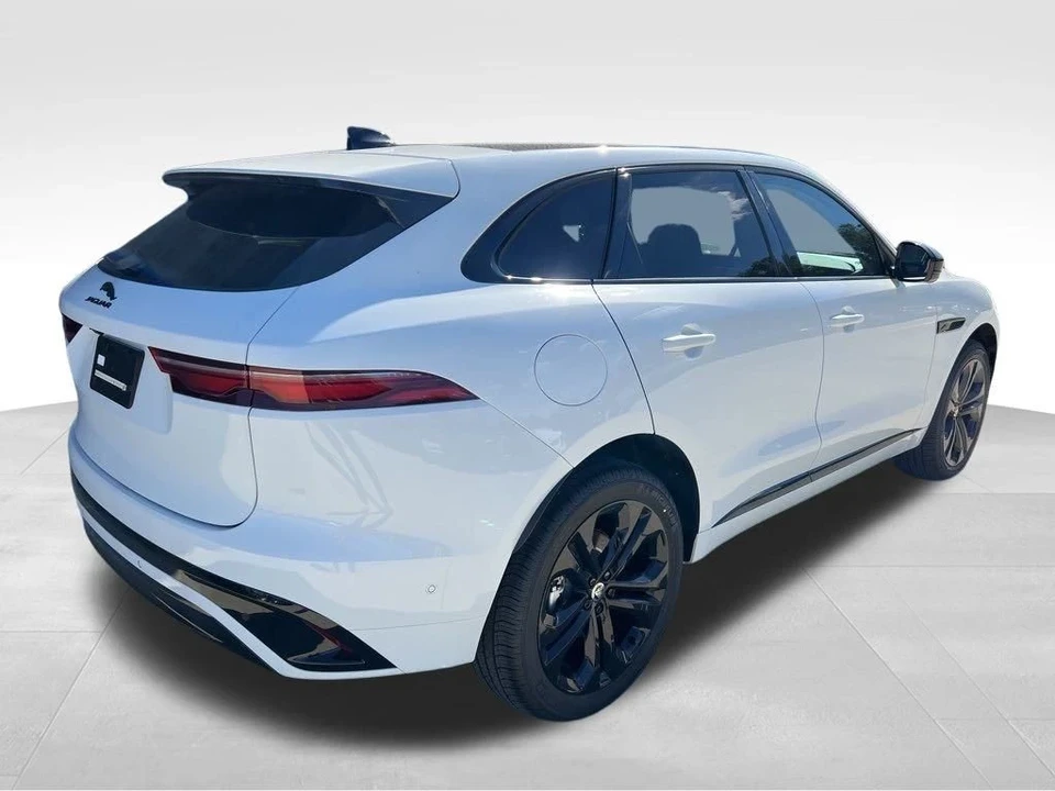 2025 Jaguar F-Pace - Image 8 of 12