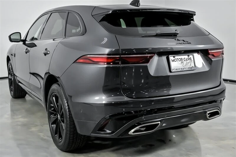 2025 Jaguar F-Pace - Image 10 of 21