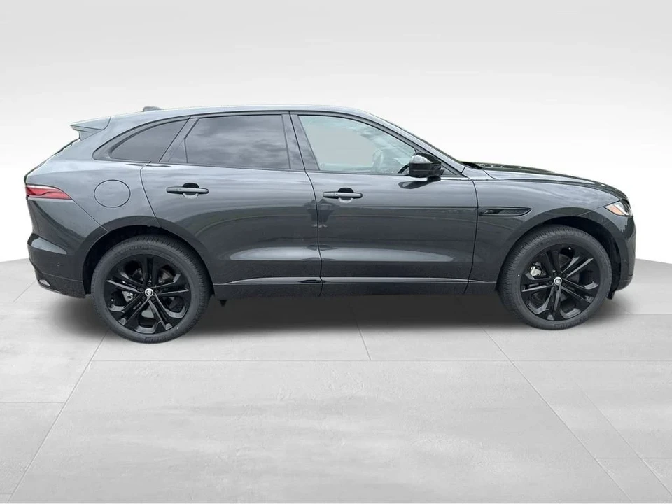 2025 Jaguar F-Pace - Image 6 of 12
