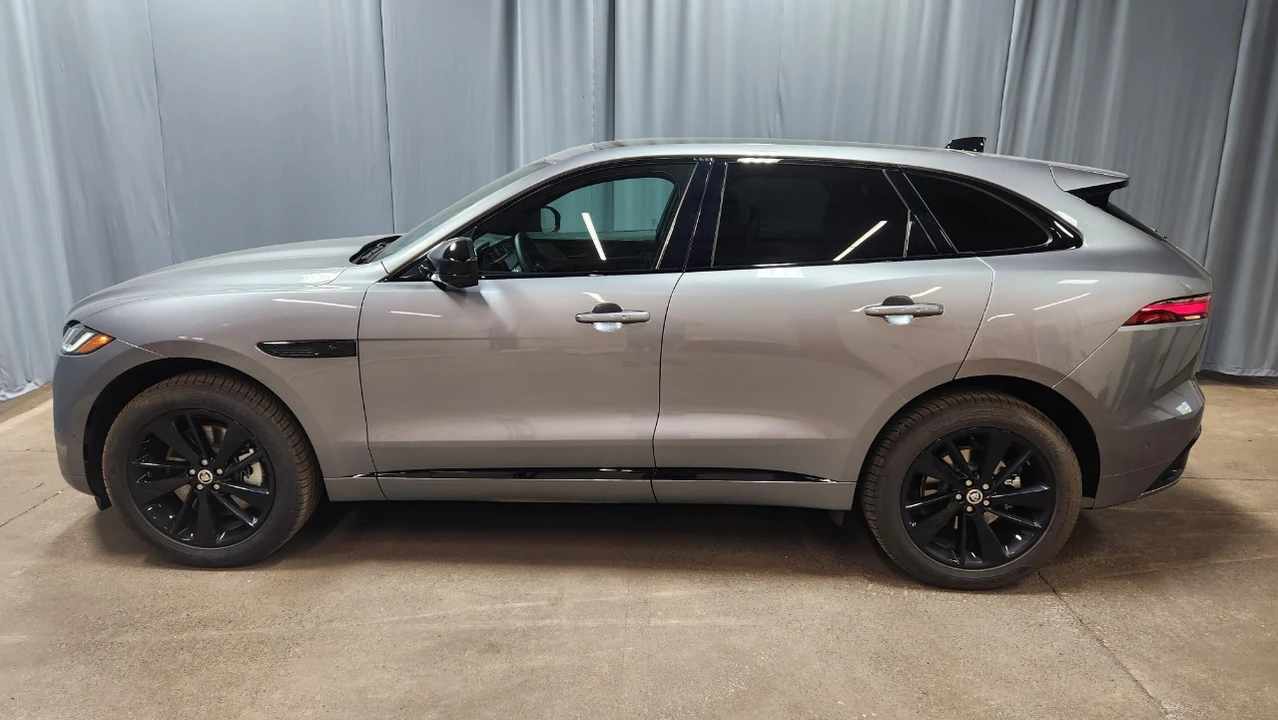 2025 Jaguar F-Pace - Image 3 of 21