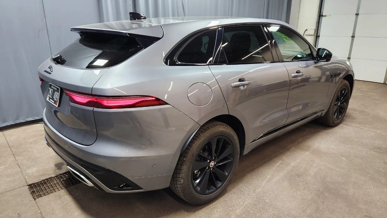 2025 Jaguar F-Pace - Image 5 of 21