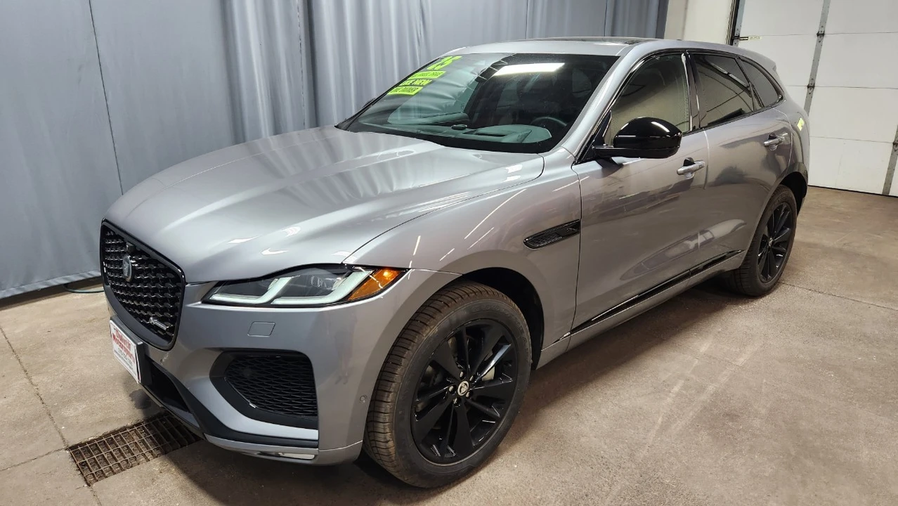 2025 Jaguar F-Pace - Image 6 of 21