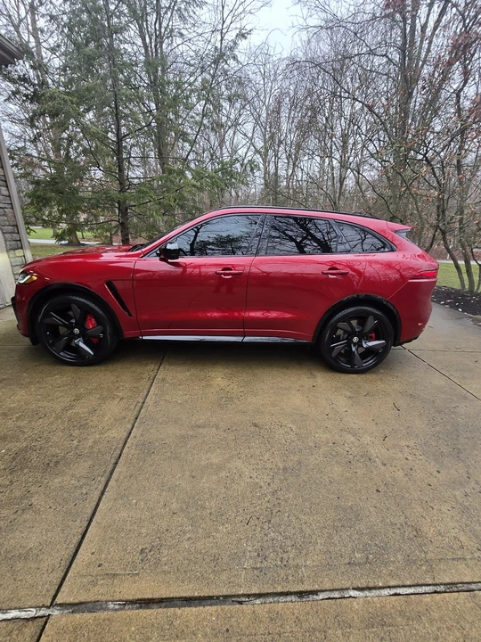 2025 Jaguar F-Pace SVR - Image 9 of 21