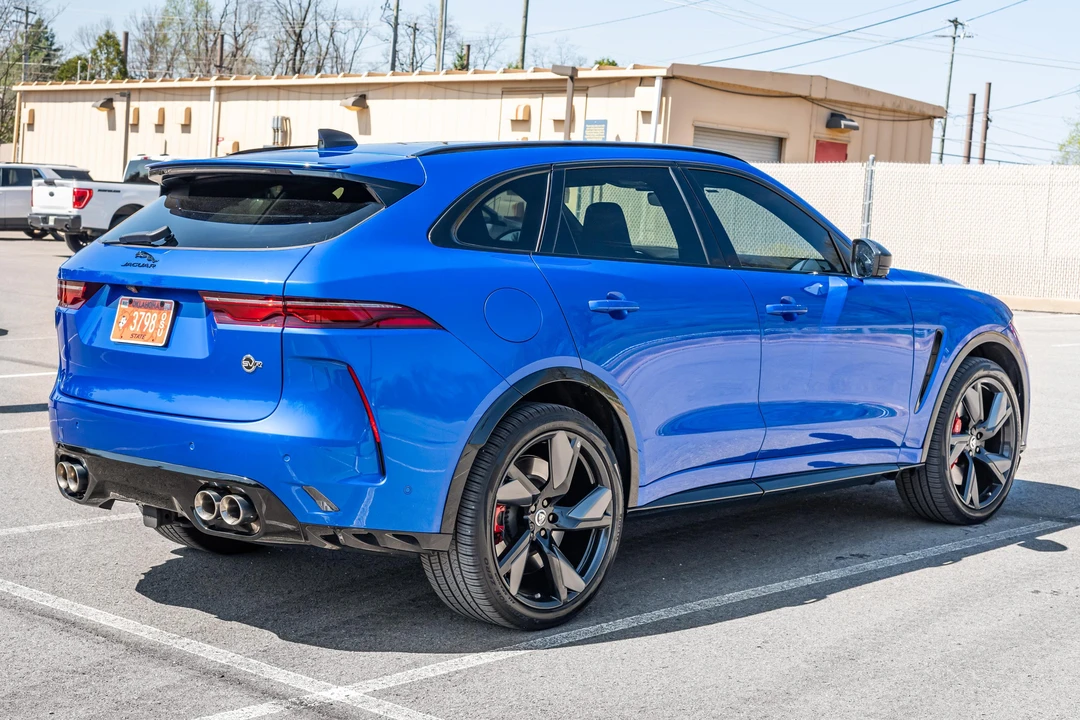 2025 Jaguar F-Pace SVR - Image 4 of 31